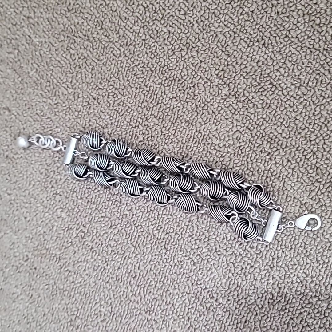 Lulu Frost Vintage Rings Bracelet 100$